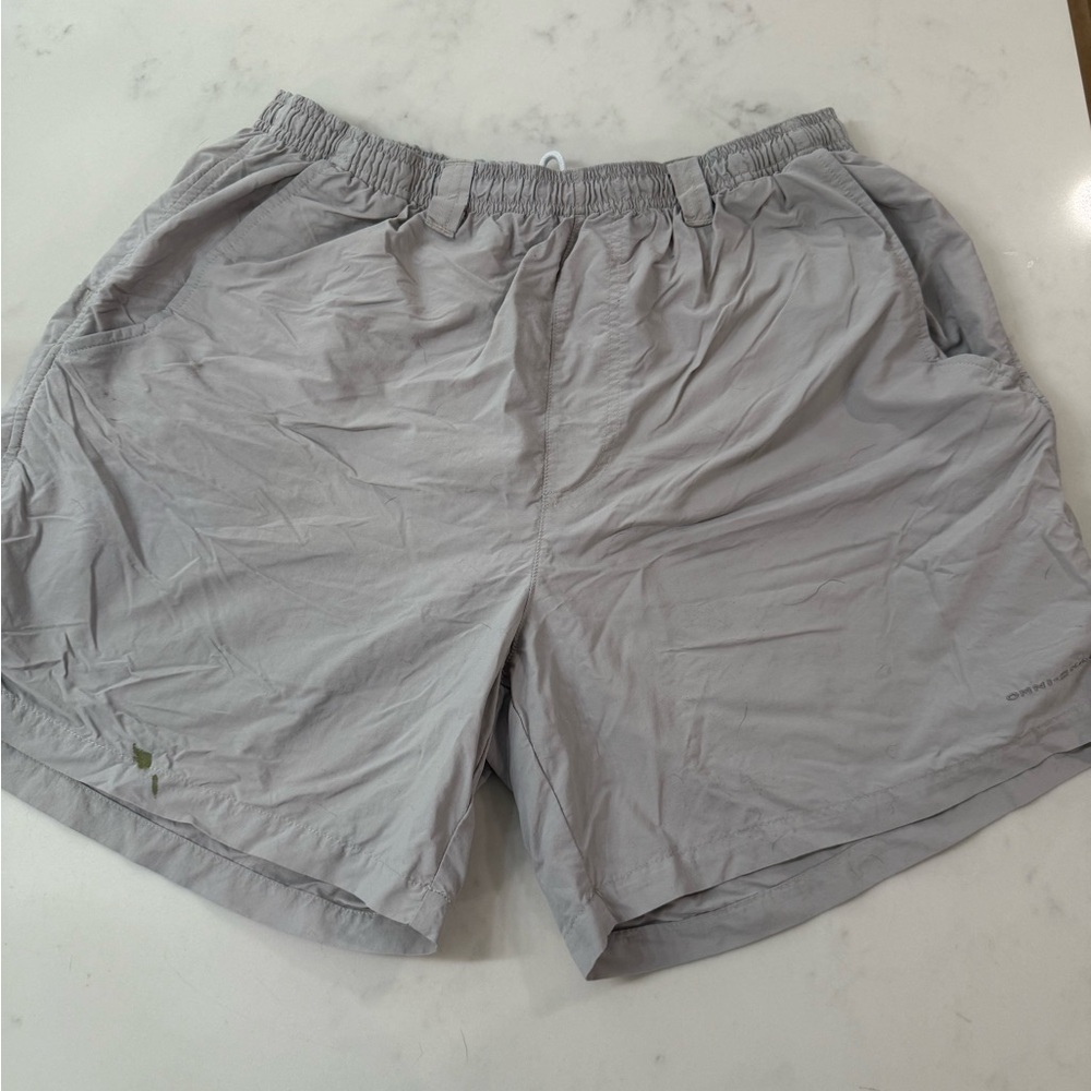 Columbia Light Gray Men's Shorts